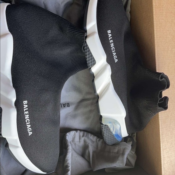 Balenciaga Size 8 W - Picture 1 of 1